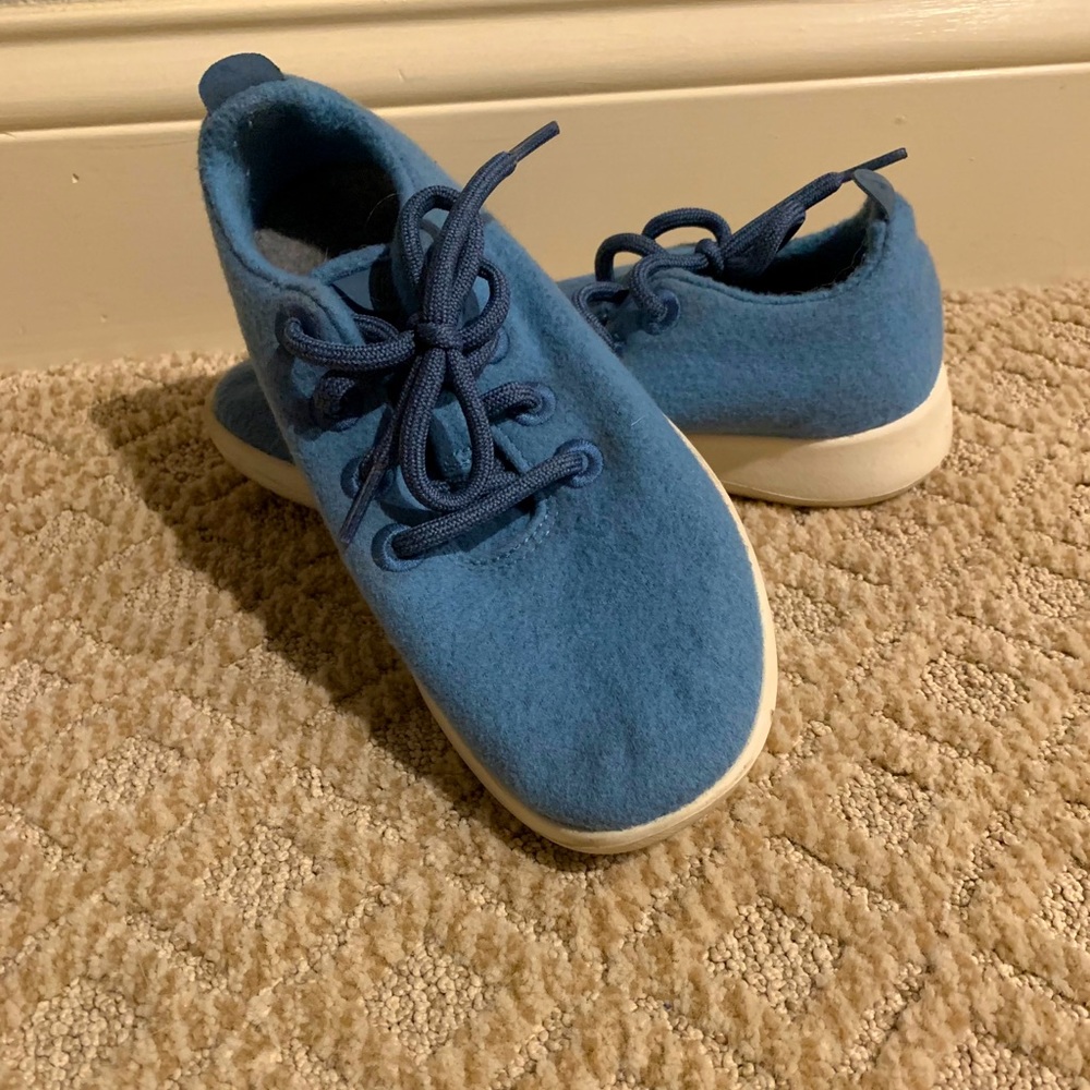 Women’s Allbirds Size 6